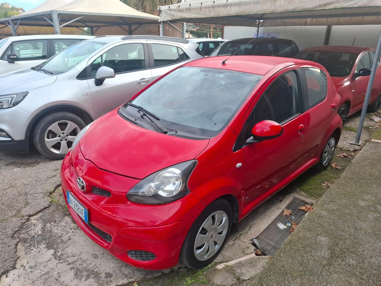 Toyota Aygo 1.0 12V VVT-i 5 porte anno 2010