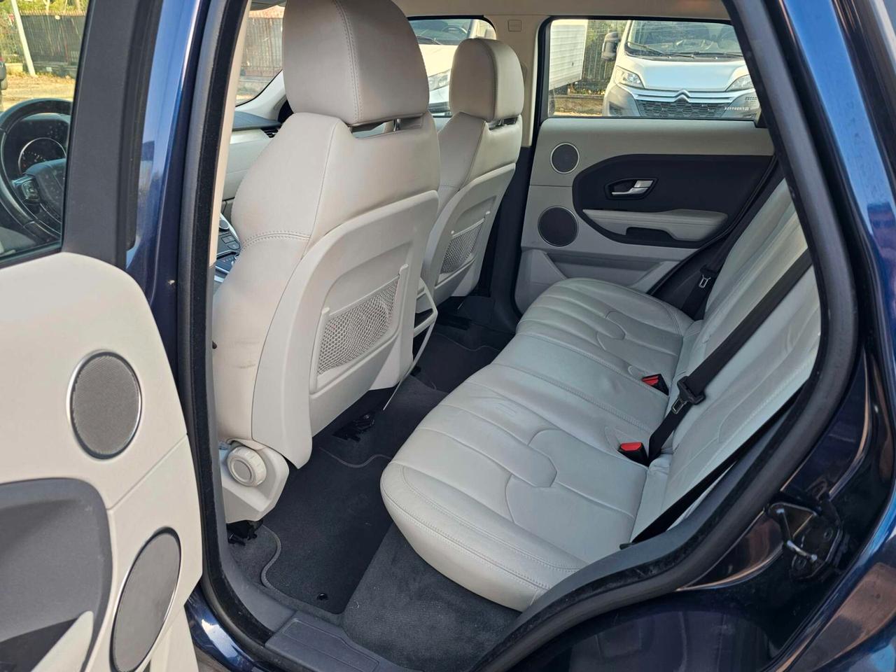 Land Rover Range Evoque 2.2 TD4 5p. Dynamic