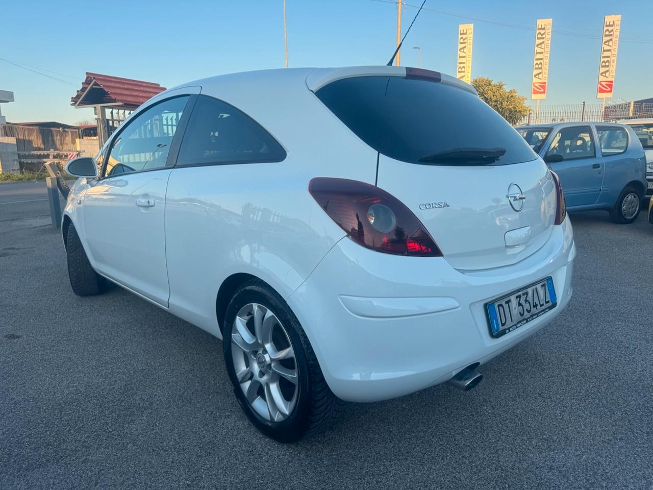 Opel Corsa 1.2 80CV 3 porte GPL-TECH Sport