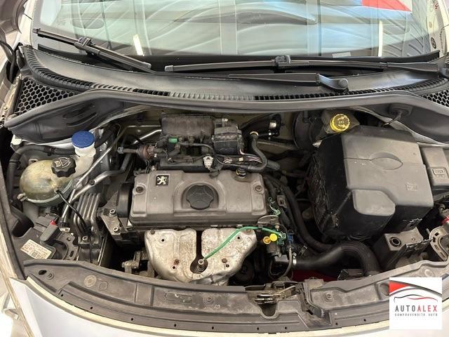 PEUGEOT - 207 5p 1.4 8v One-Line NEOPATENTATI