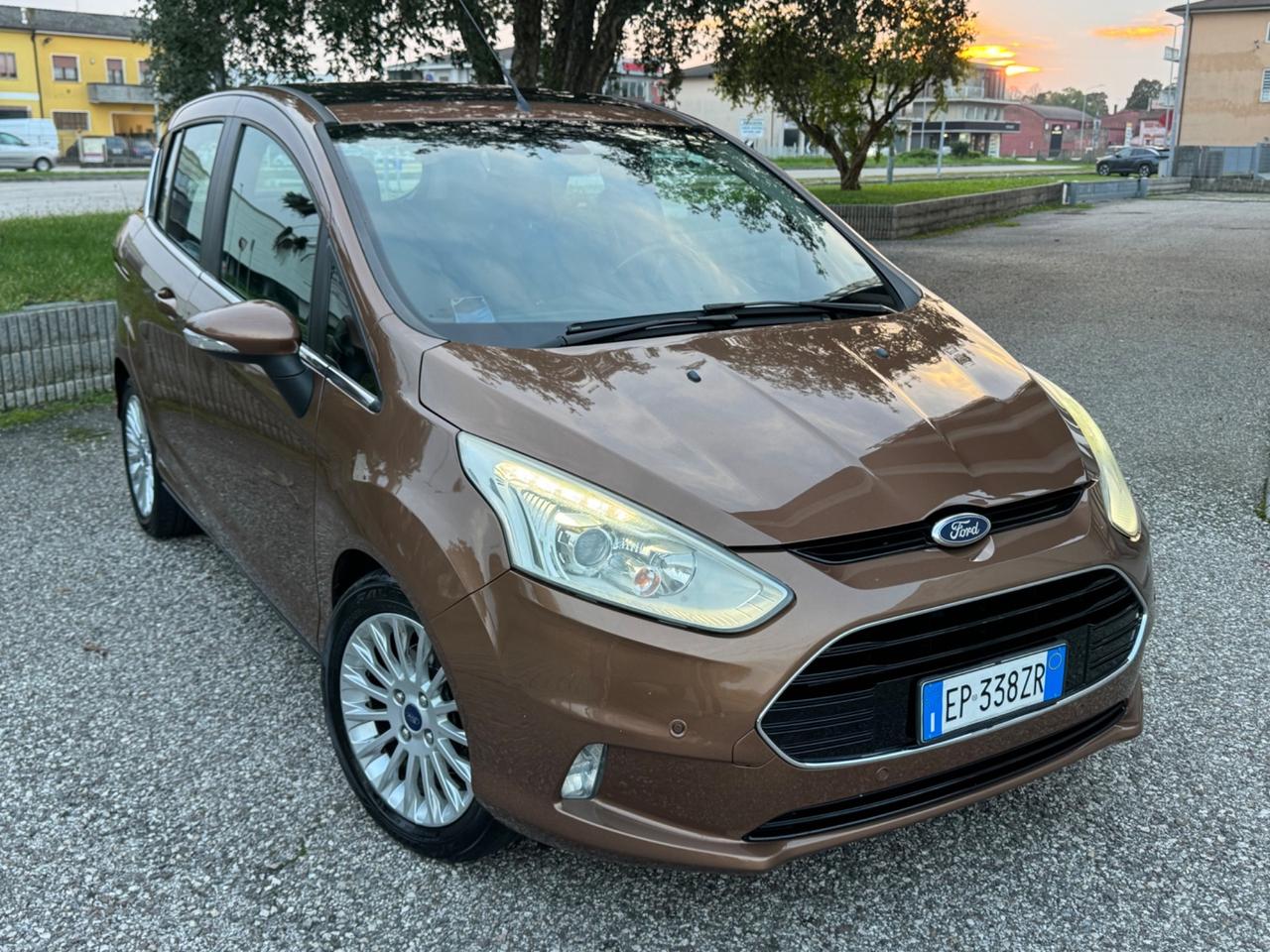 Ford B-Max 1.6 TDCi 95 CV Individual neopatentati