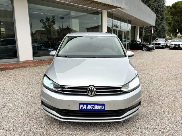 VOLKSWAGEN Touran 1.6 TDI 115 CV SCR DSG R LINE EXCLUSIVE *7 POSTI*