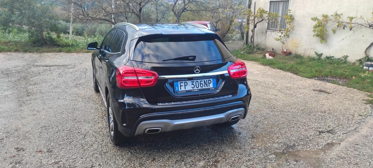 Mercedes-benz GLA 200 d Premium AMG