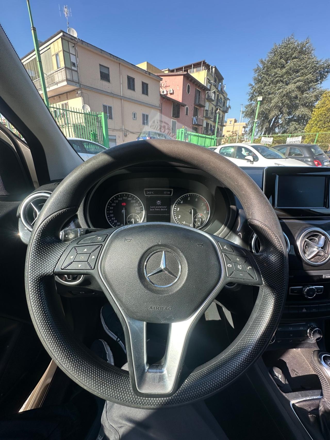 Mercedes-benz B 180 BlueEFFICIENCY Premium