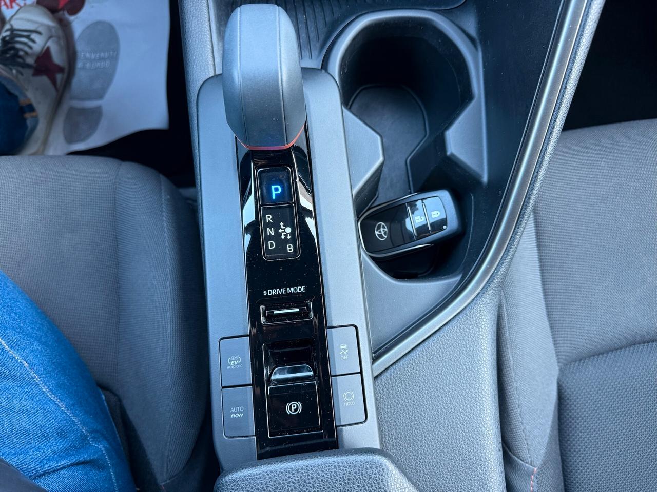 Toyota C-HR 2.0 phev Trend fwd e-cvt plug-in FULL OPTIONAL