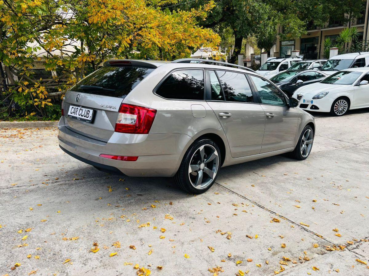 Skoda Octavia 1.6 TDI 105cv DSG Ambition Wagon