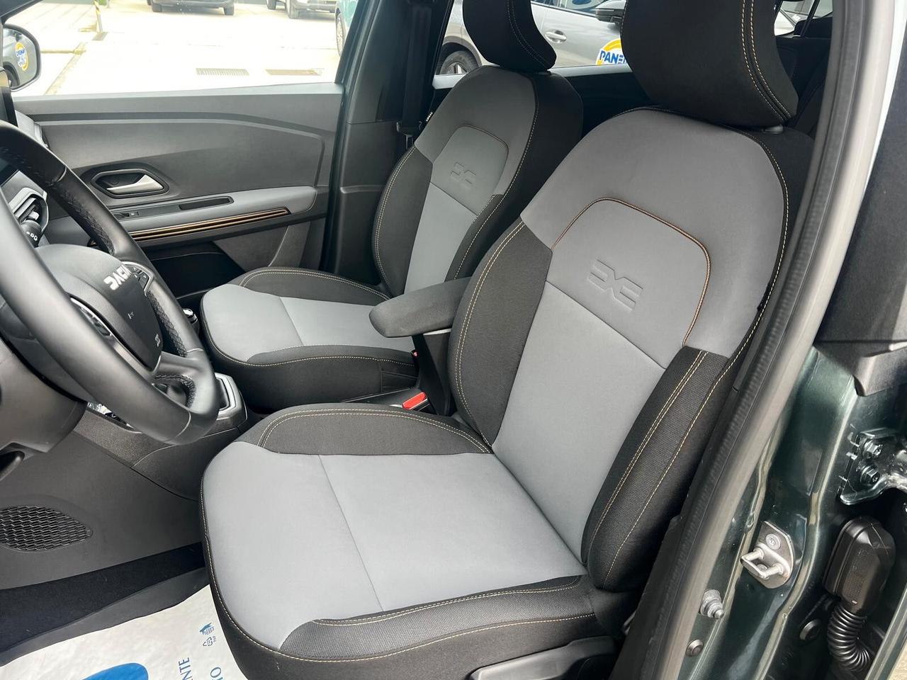 DACIA Jogger Jogger 1.0 TCe GPL 100 CV 5 posti ...