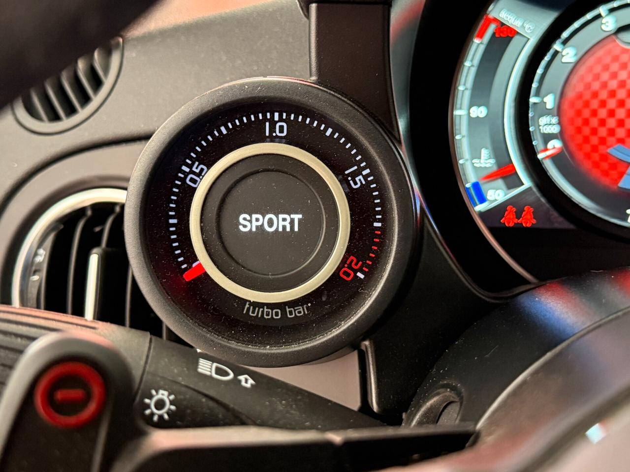 Abarth 695 1.4 Turbo T-Jet 180 CV M.T.A.