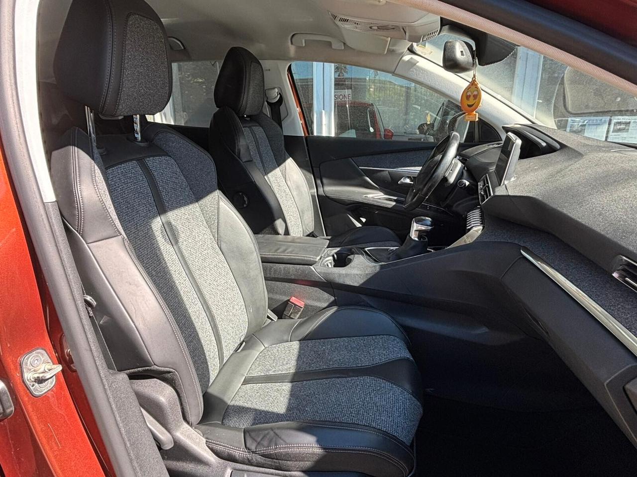 Peugeot 3008 BlueHDi 130 S&S Allure