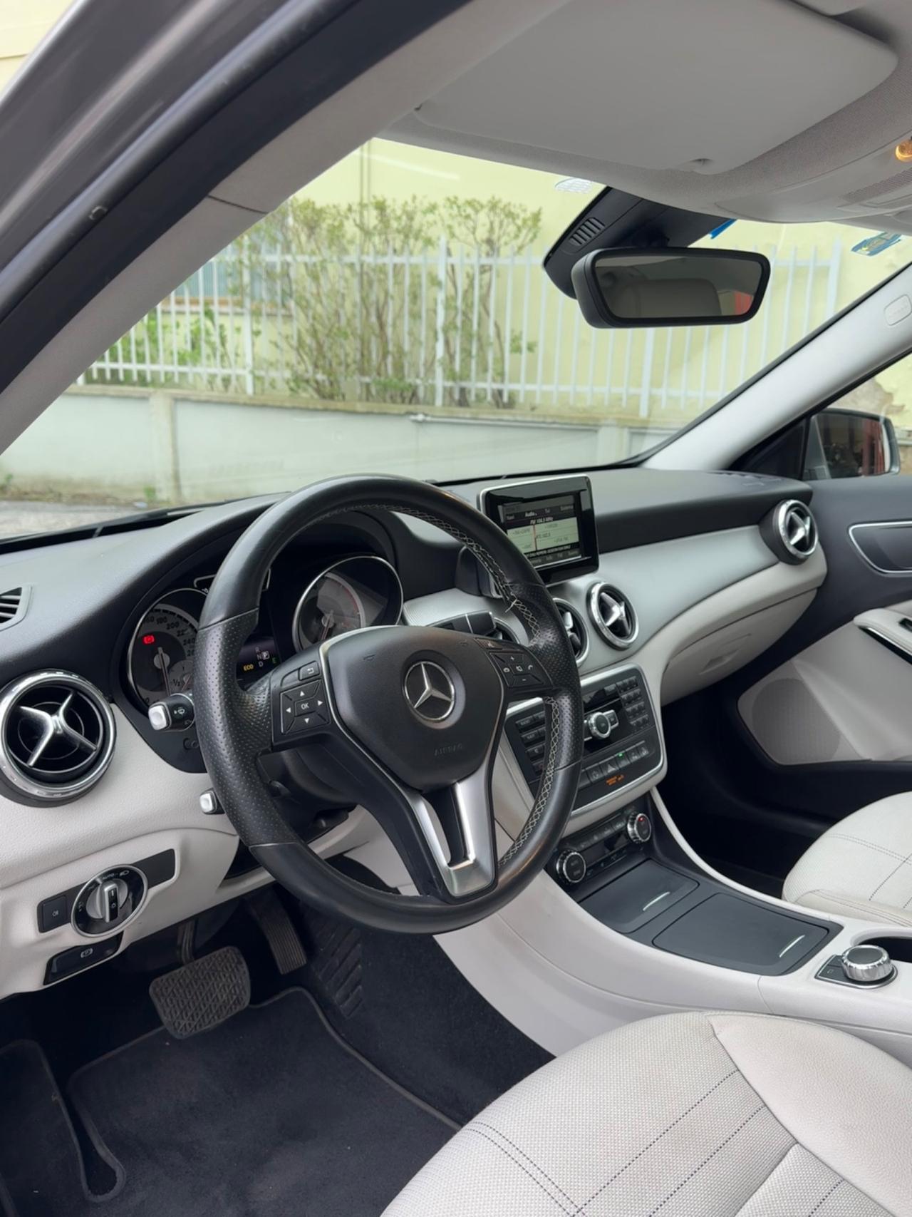 Mercedes-benz GLA 200 CDI Automatic 4Matic Premium
