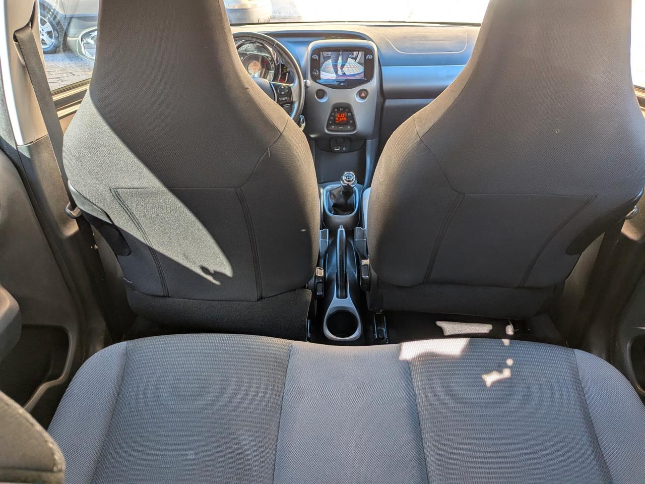 Toyota Aygo Connect 1.0 VVT-i 72 CV 5 porte x-clusiv