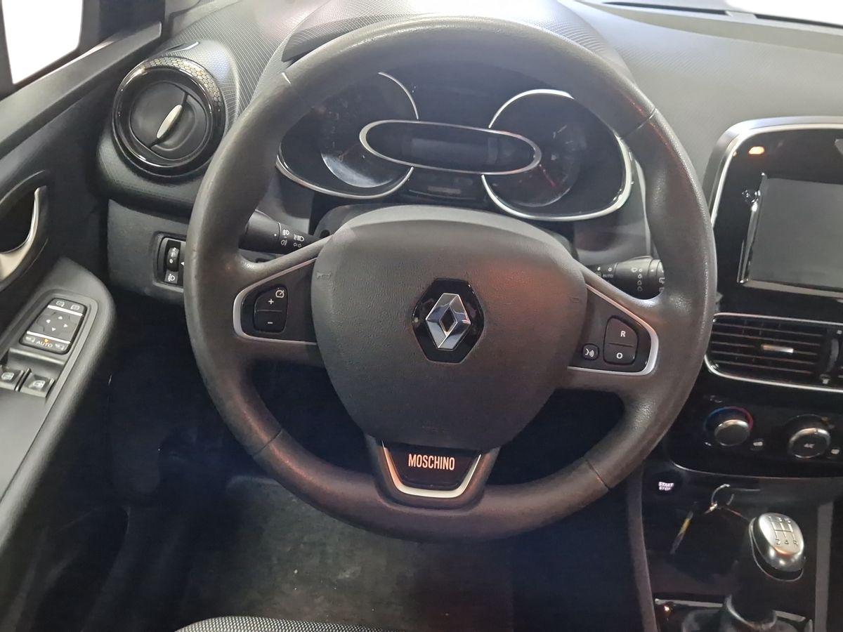 RENAULT Clio 0.9 tce Moschino Life 75cv