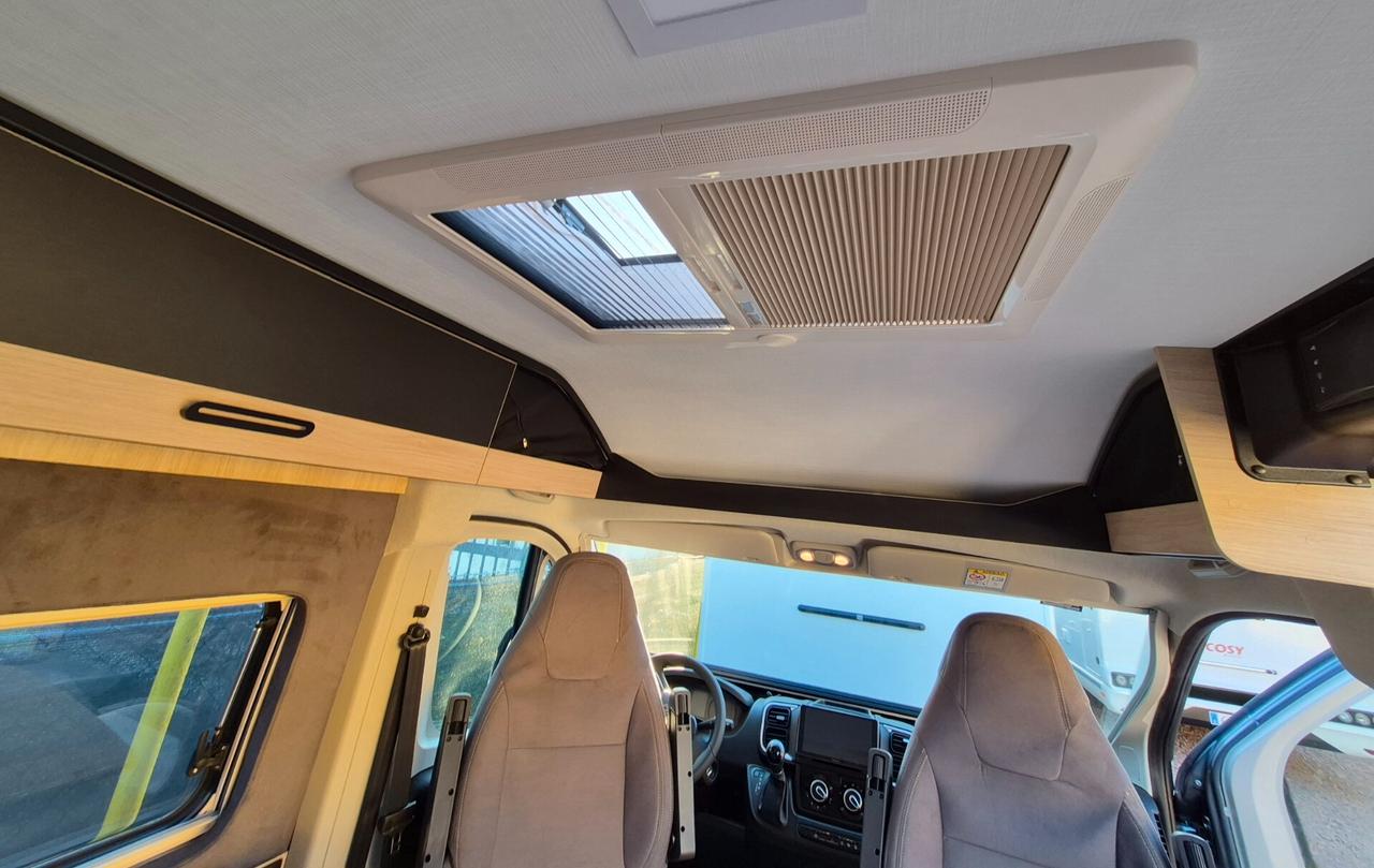 Challenger V114 MAX COSY NEW ENTRY € 58900