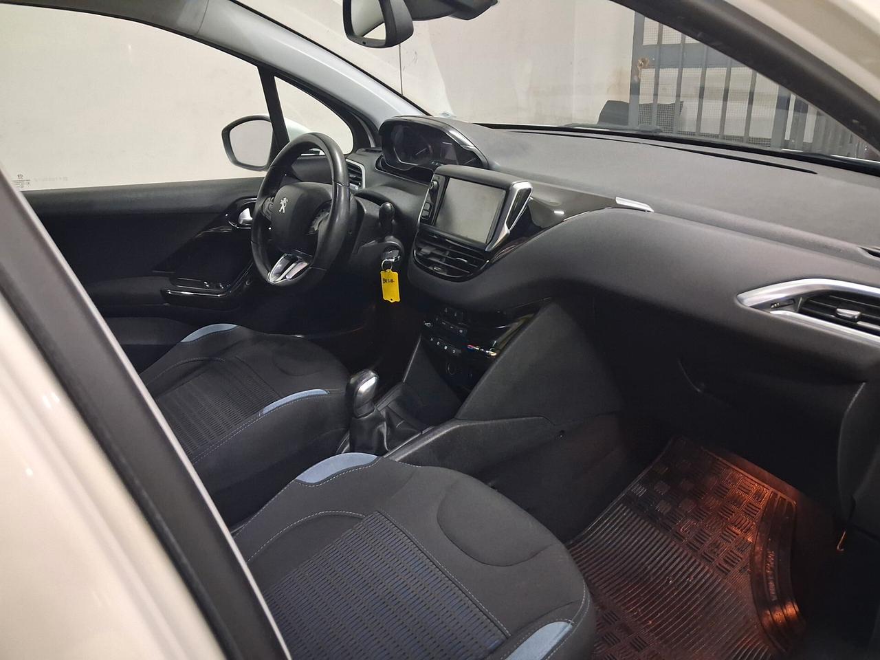 Peugeot 208 1.4 HDi 68 CV 5 porte Allure 2015 unic