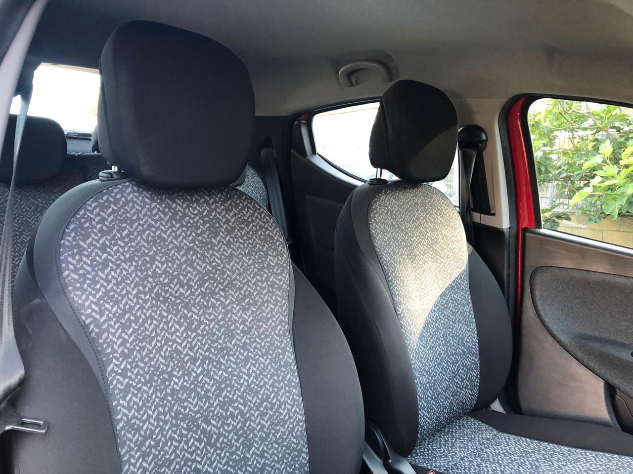 Lancia Ypsilon 1.2 69 CV 5 porte Gold KM 30000