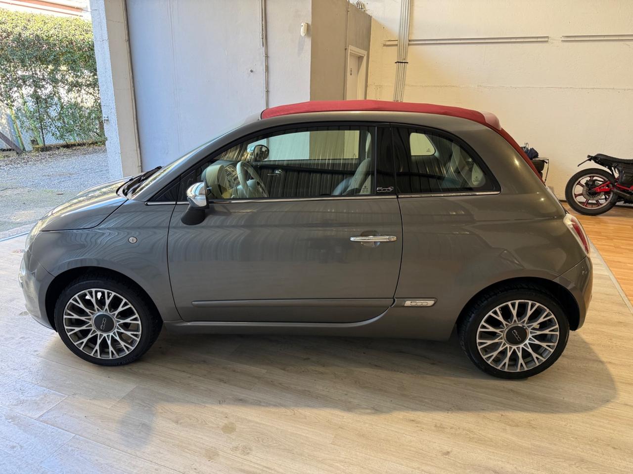 Fiat 500C By Gucci cabrio