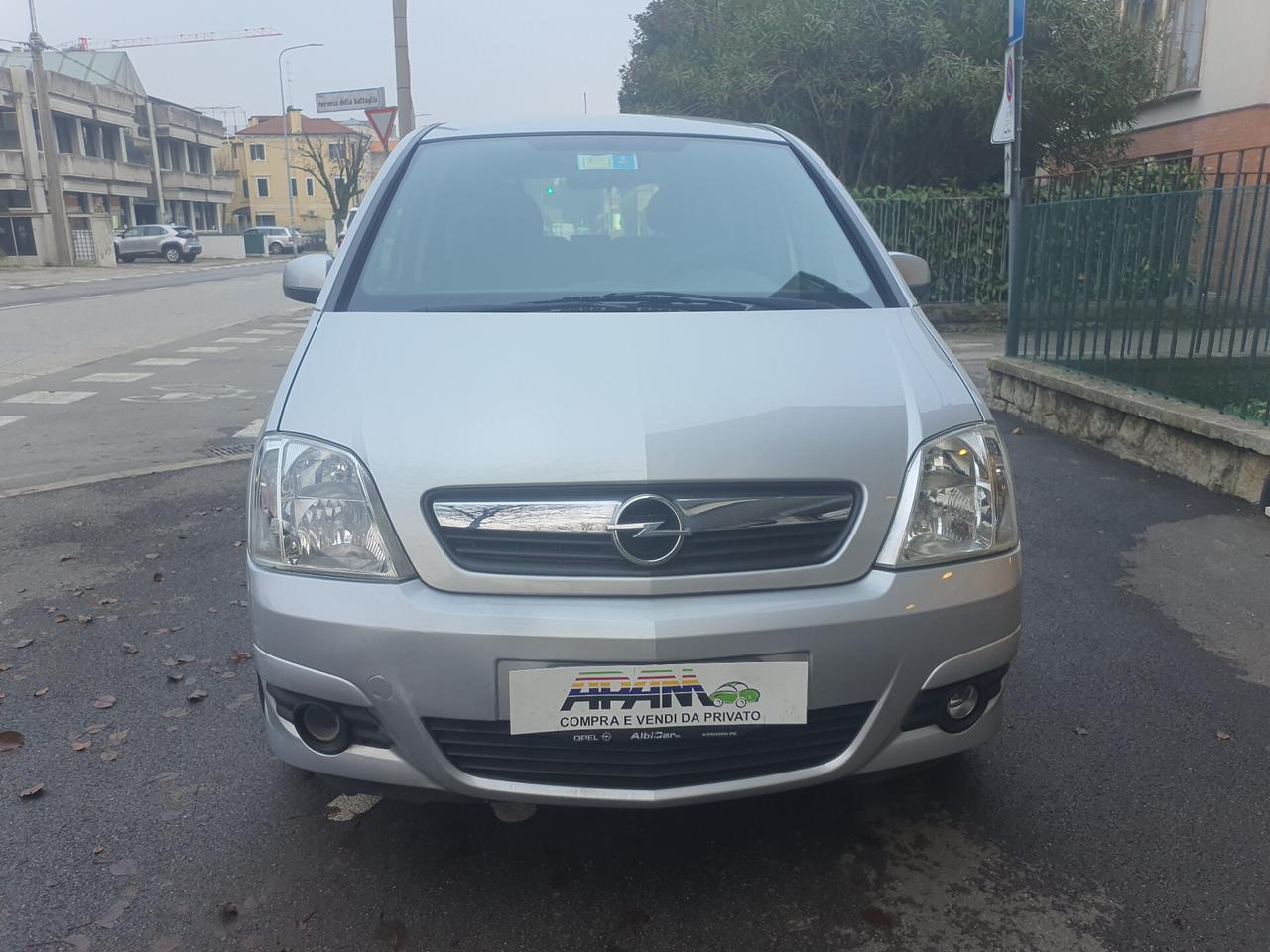 Opel Meriva 1.6 16V Cosmo NEOPATENTATI