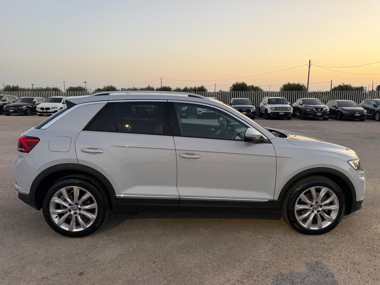 VOLKSWAGEN T-ROC 2.0 TDI 150 DSG 4MOTION TETTO