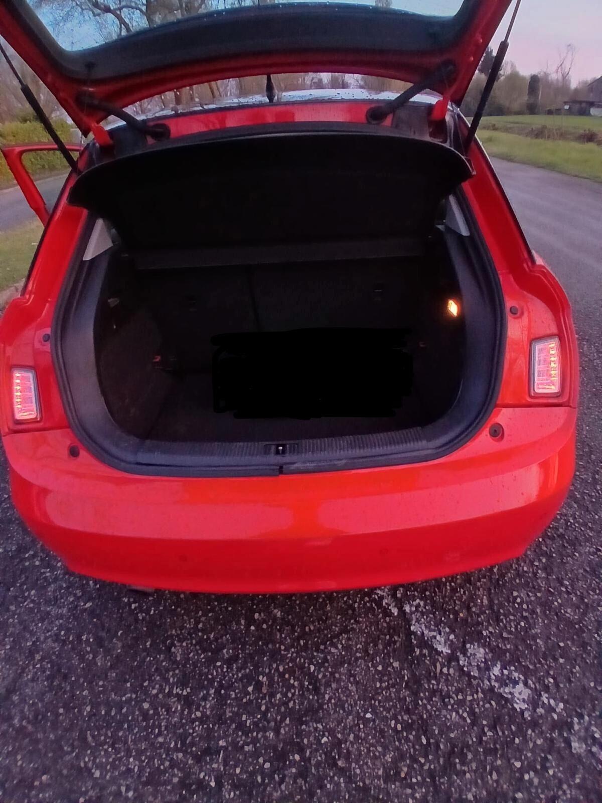 Audi A1 1.6 TDI 105 CV S line edition plus