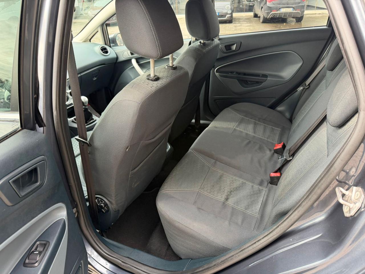 Ford Fiesta 1.4 TDCi 68CV 5 porte Titanium