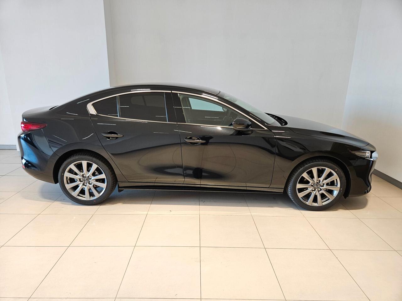 Mazda 3 2.5L eSkyactiv-G M-Hybrid 4p. Sedan Centre Line *RATE DA 299€*