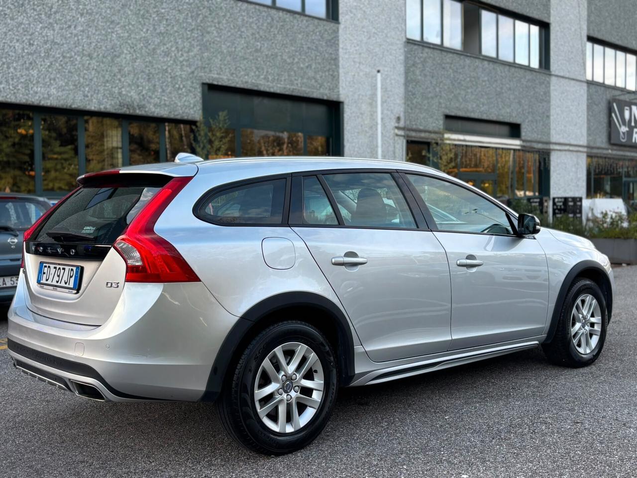 Volvo V60 Cross Country D3 Summum