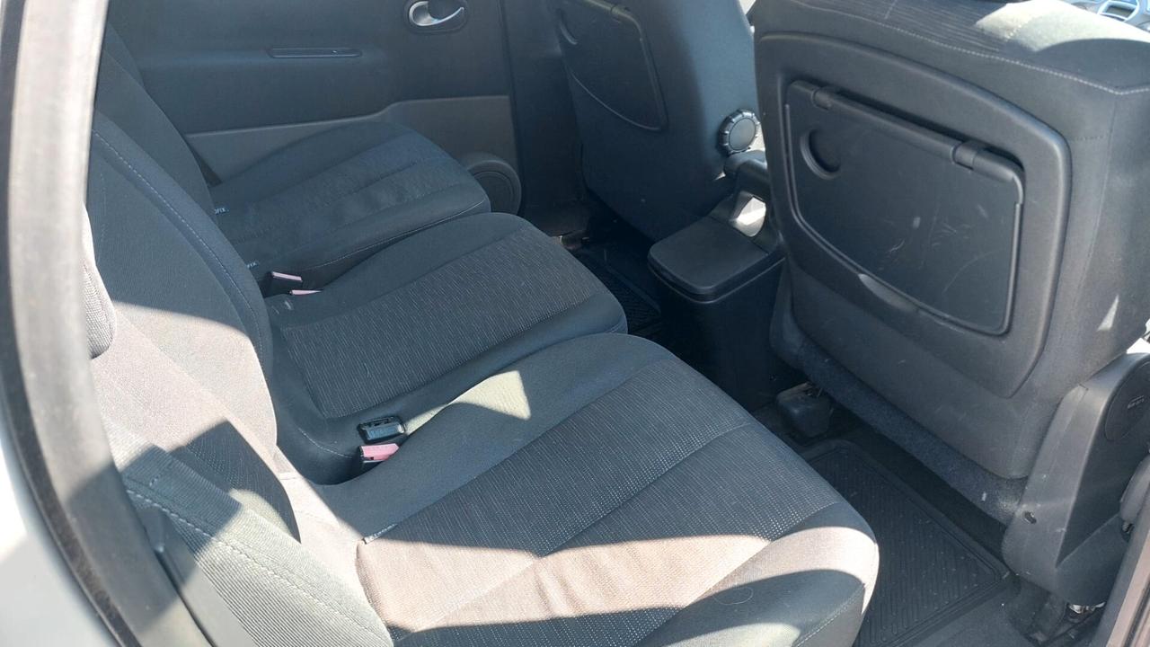 Renault Scenic Scénic 1.5 dCi/105CV Dynamique