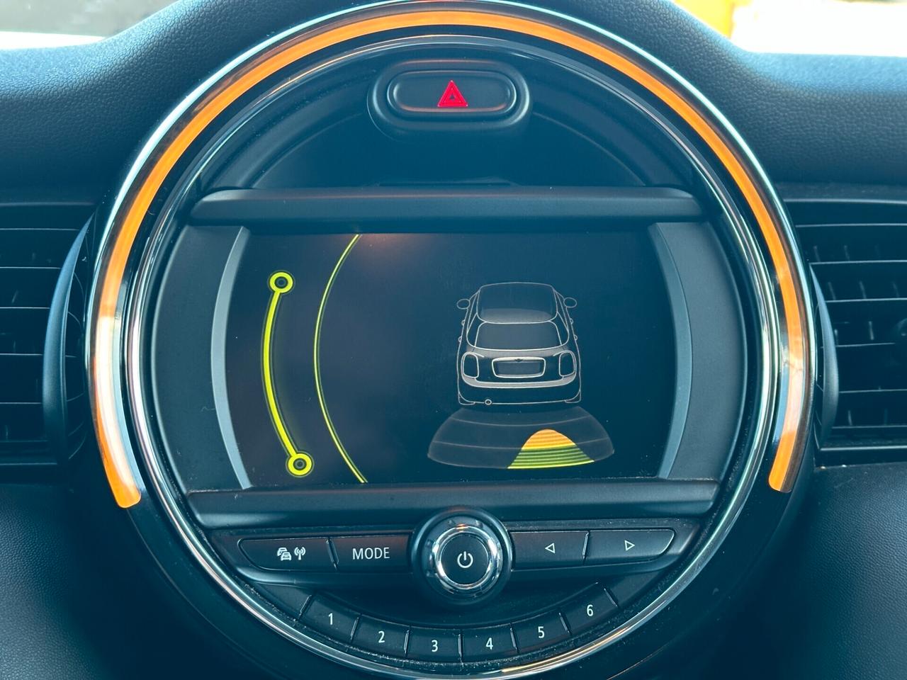 MINI Cooper D 1.5 115 CV 5 porte Business XL