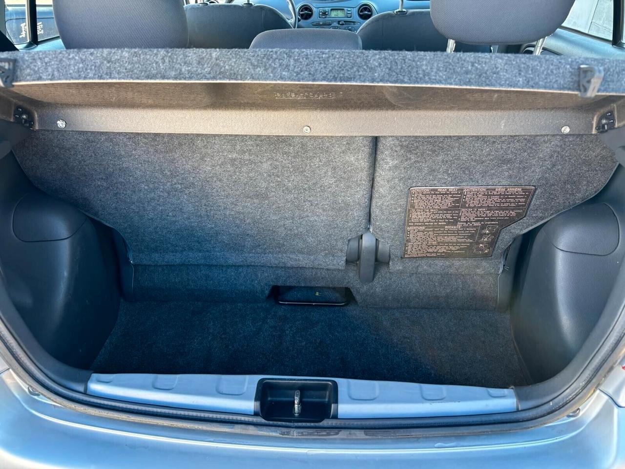 Toyota Yaris 1.3i 16V cat 5 porte SOL ADATTA AI NEOPATENTATI