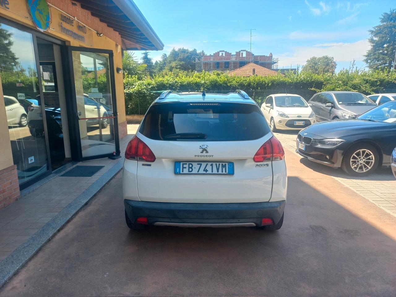 Peugeot 2008 BlueHDi 100 Allure