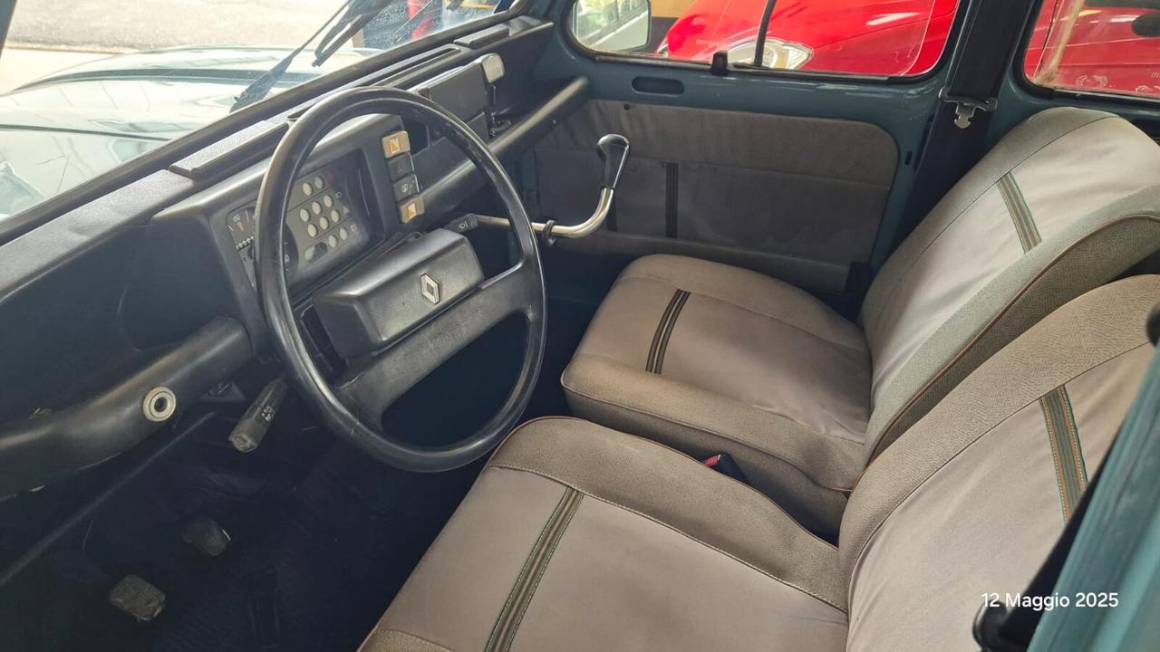Renault R 4 RENAULT 4