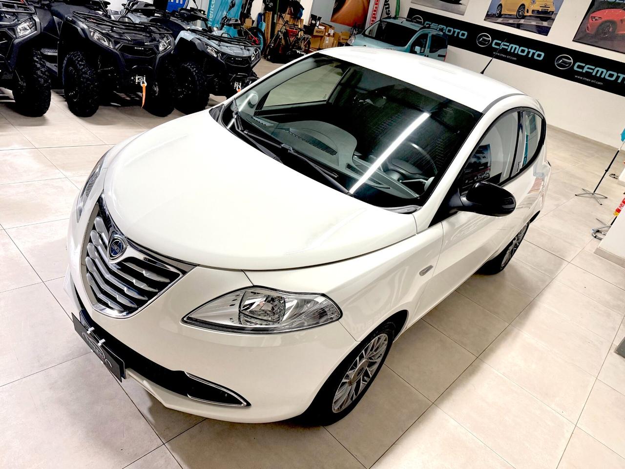 Lancia Ypsilon 1.2 69 CV 5 porte Gold