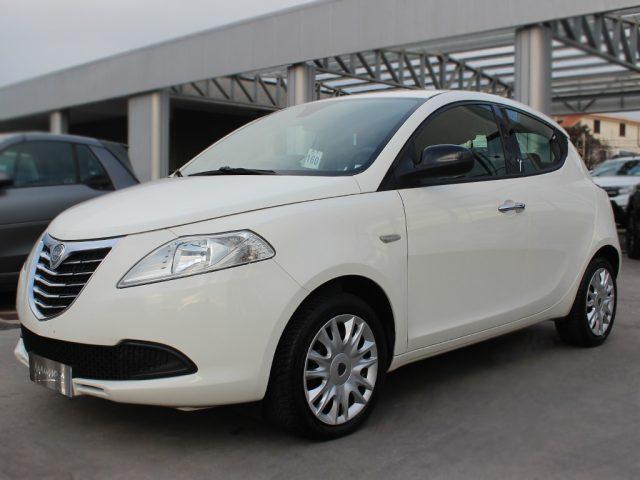 LANCIA Ypsilon 1.2 69 CV 5 porte Silver