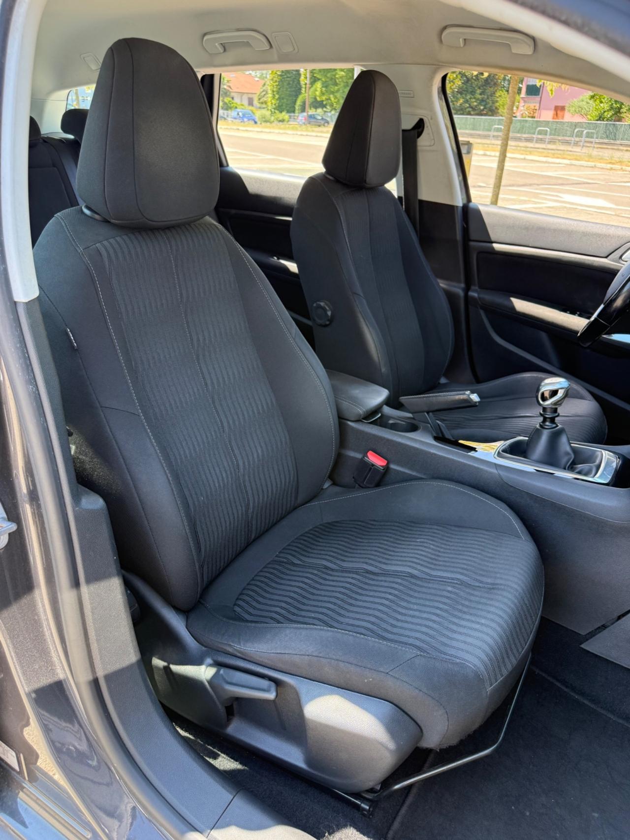 Peugeot 308 BlueHDi 120 S&S SW Navi*Cerchi*Pdc*E6