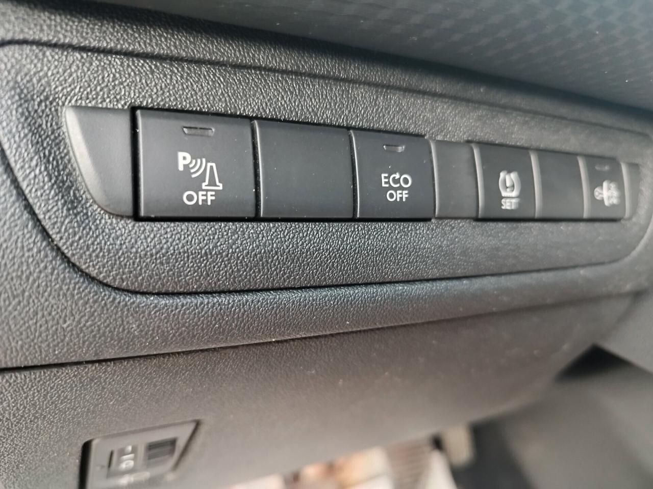 Peugeot 2008 BlueHDi 120 S&S Allure