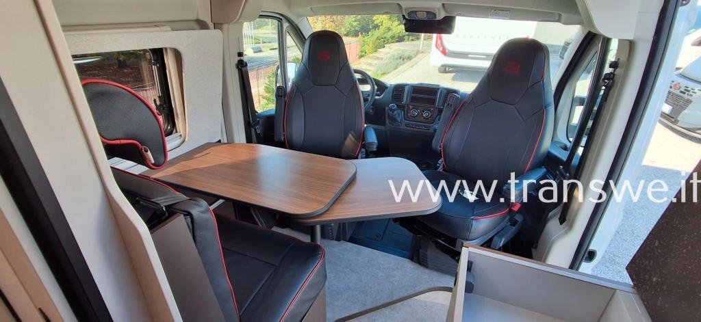 Bürstner Papilon PC 6.0 van con letto matrimoniale in coda