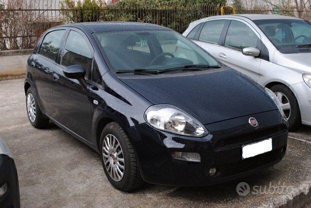 Fiat Punto street