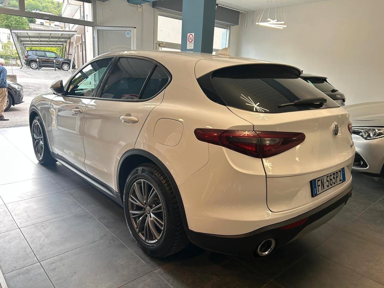 Alfa Romeo Stelvio 2.2 Turbodiesel 180 CV AT8 RWD Super