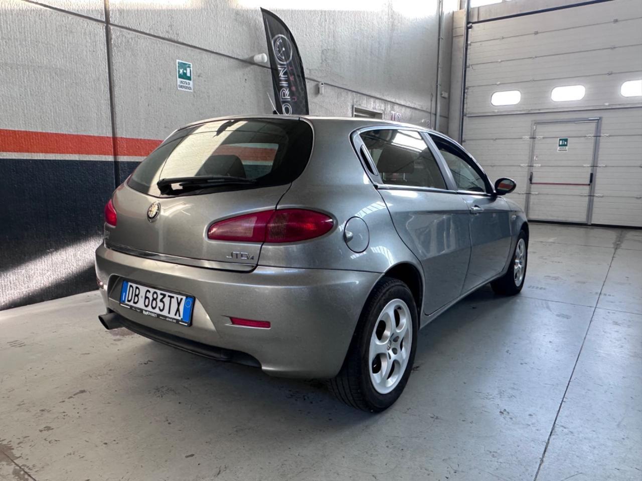 Alfa Romeo 147 1.9 JTD (120) 5 porte Progression