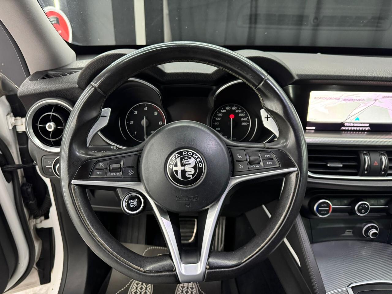 Alfa Romeo Stelvio 2.2 Turbodiesel 180 CV AT8 RWD Super