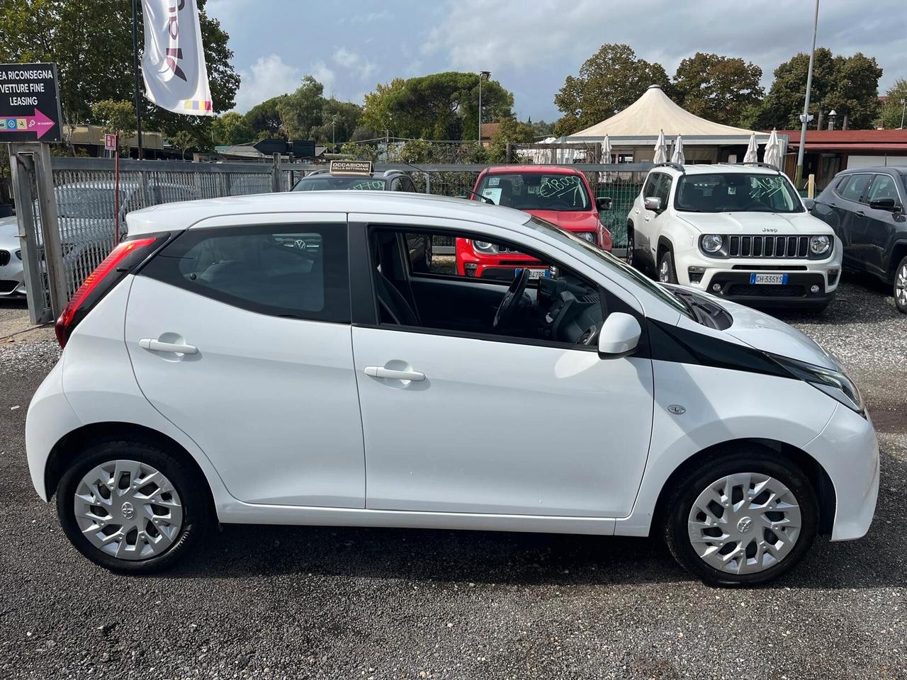 Toyota Aygo Connect 1.0 VVT-i 72CV 5 porte x-business plus