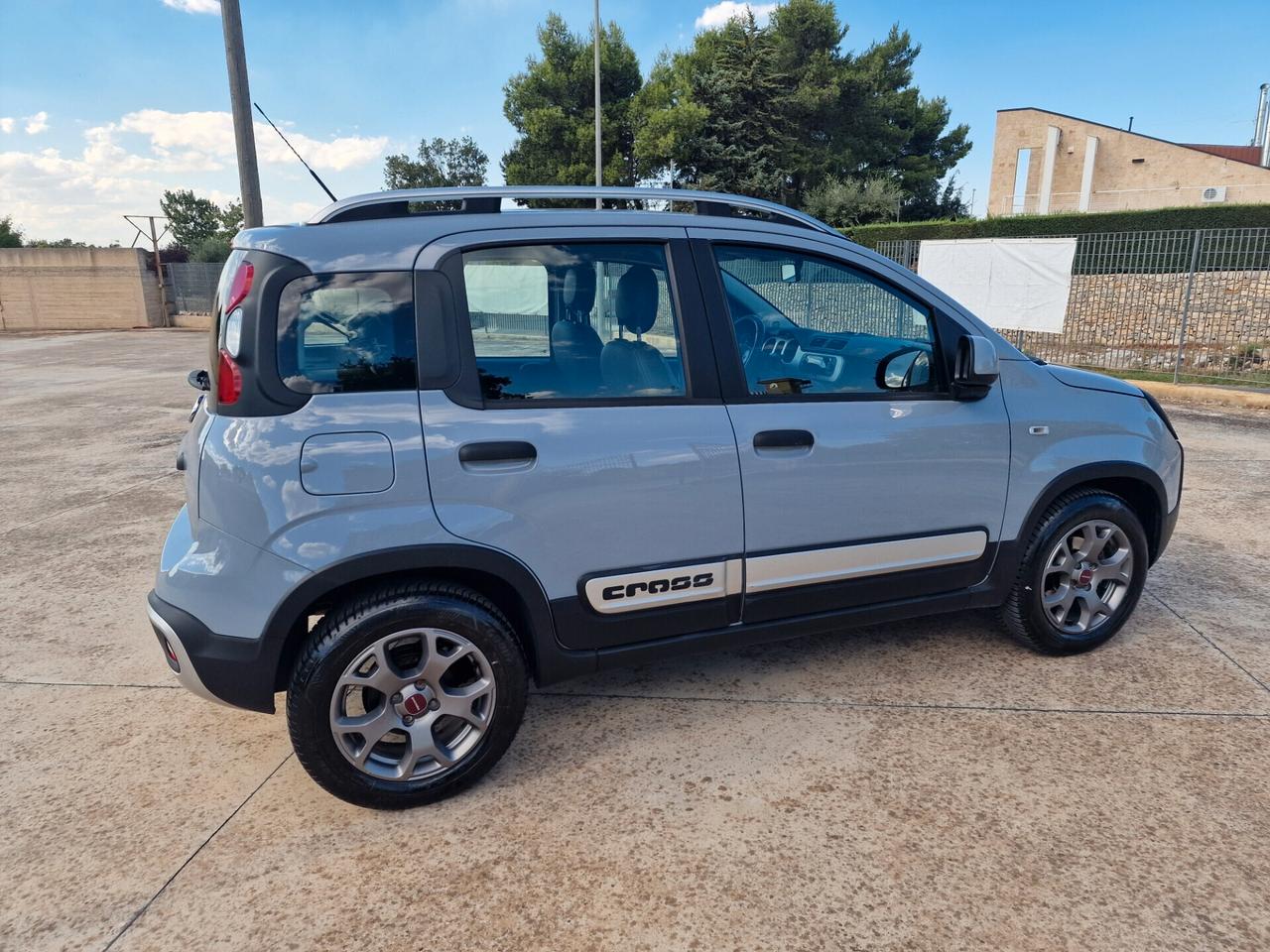 FIAT PANDA CROSS
