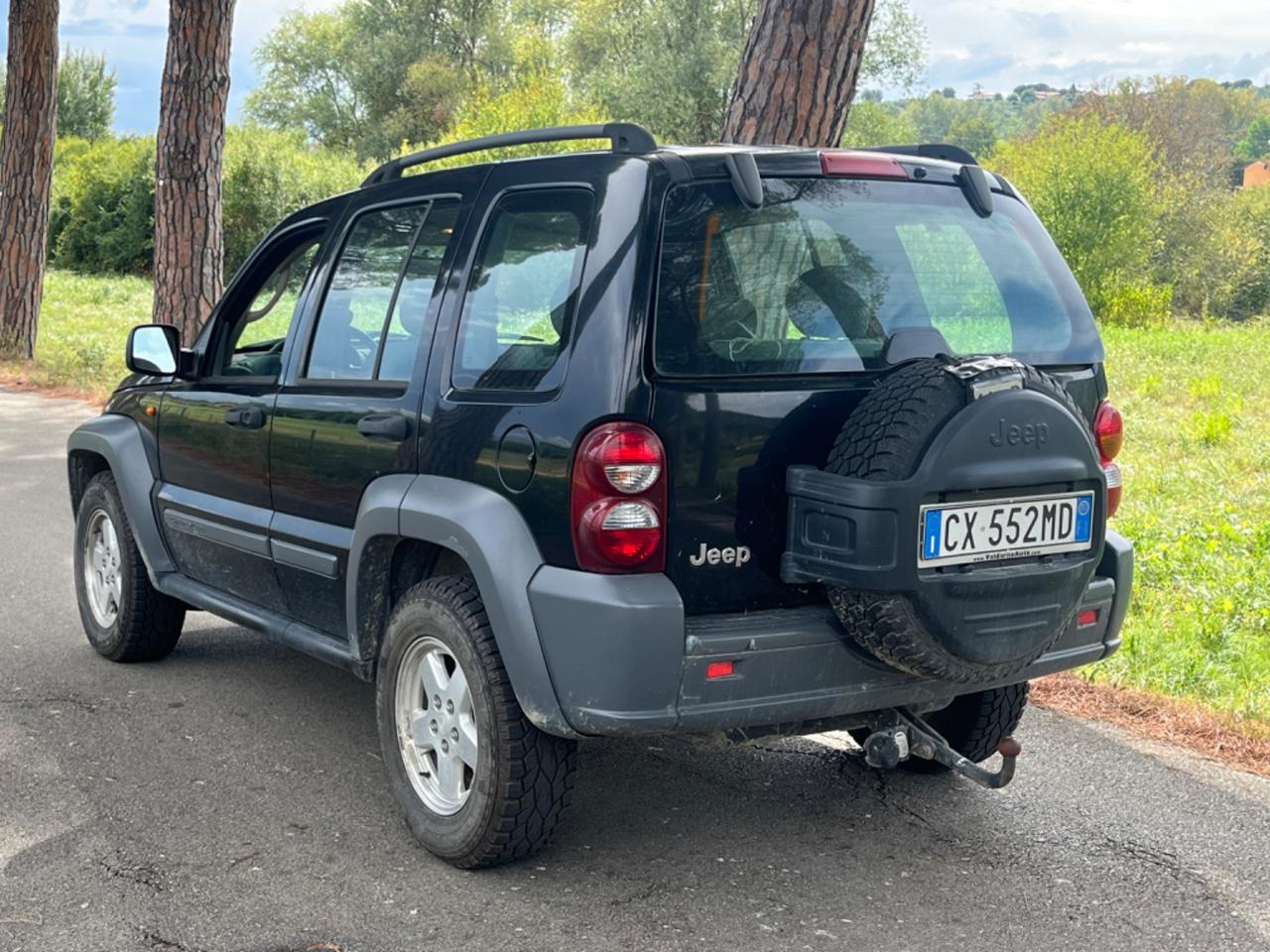 Jeep Cherokee 2.8 crd X COMMERCIANTI