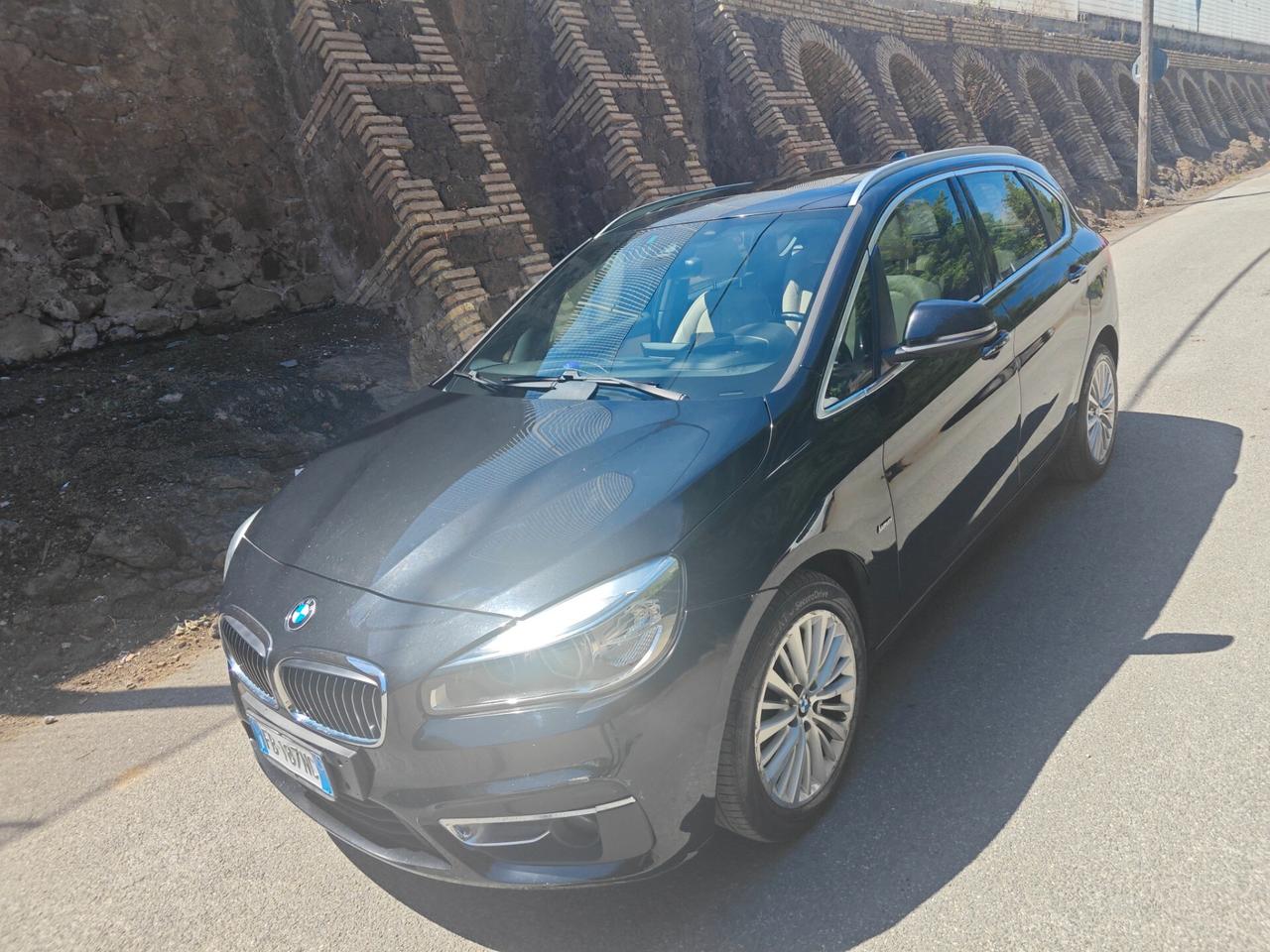 Bmw 2er Active Tourer 218d Luxury