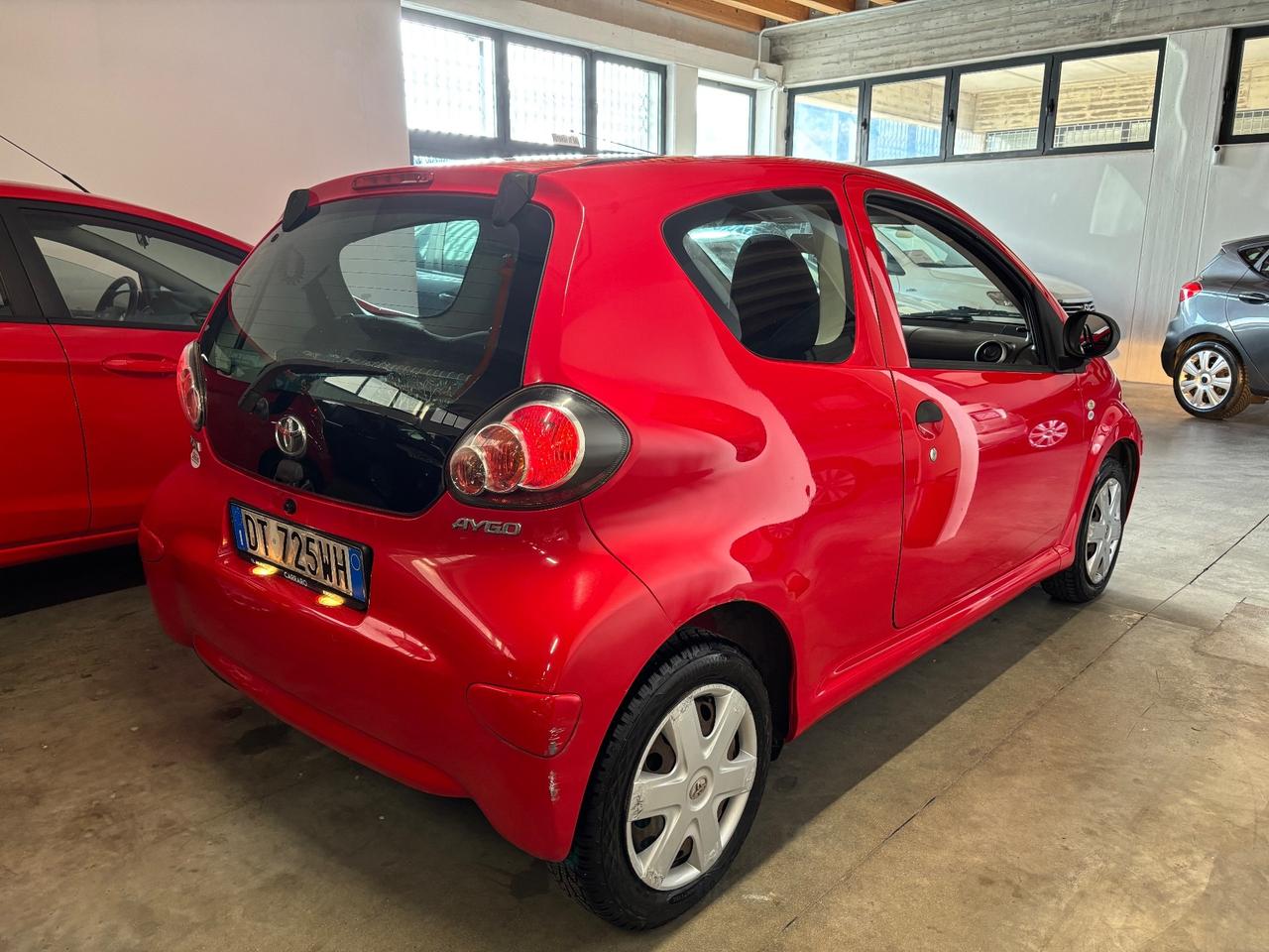 Toyota Aygo 1.0 BENZINA VVT-i OK NEOPATENTATI