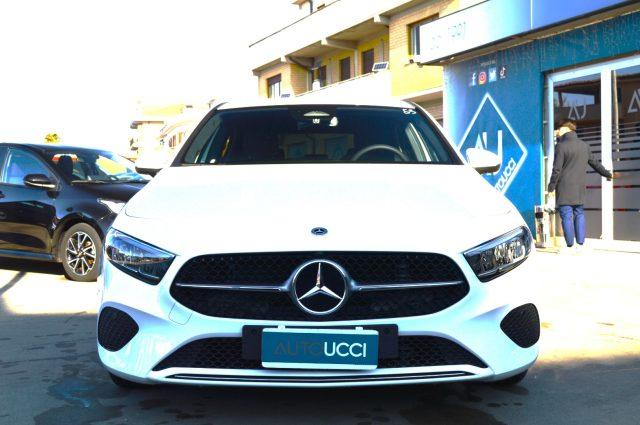 MERCEDES-BENZ A 180 d Automatic Business Extra Carplay