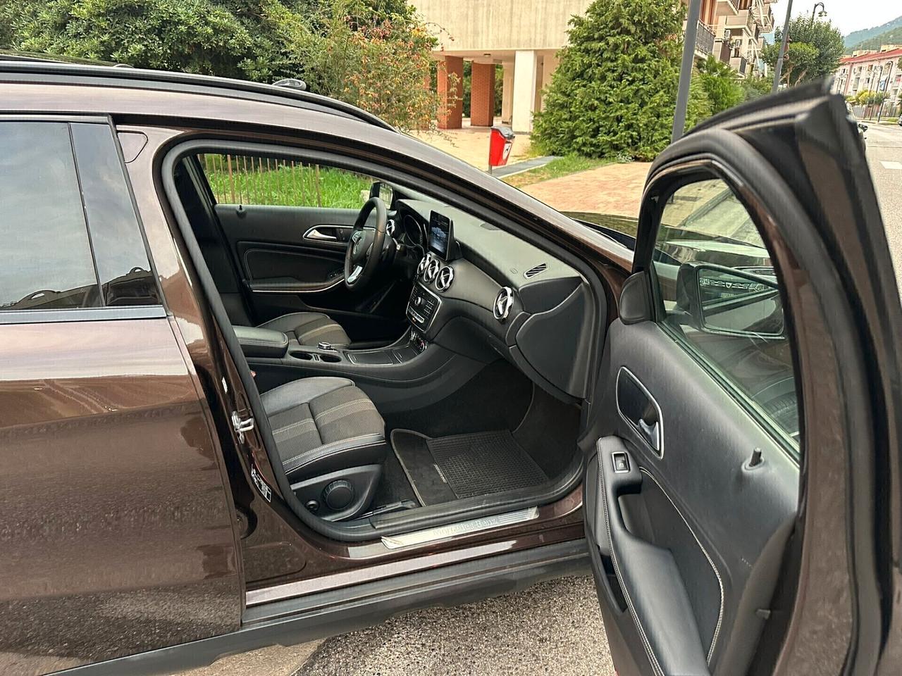 Mercedes-benz GLA 200 d Automatic Premium