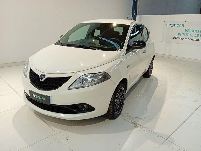 Lancia Ypsilon 1.2 69 CV 5 porte GPL Ecochic Gold