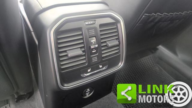 PORSCHE Macan 2.0 T SPORT CHRONO