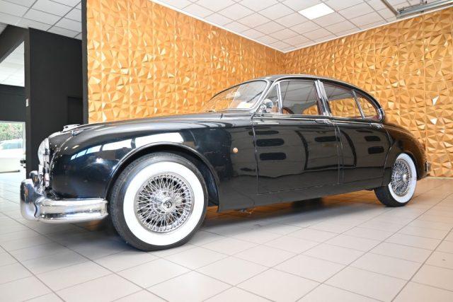 DAIMLER Sovereign 2.5 V8 AUTO GUIDA A DESTRA PERFETTA ITALIANA NUOVA